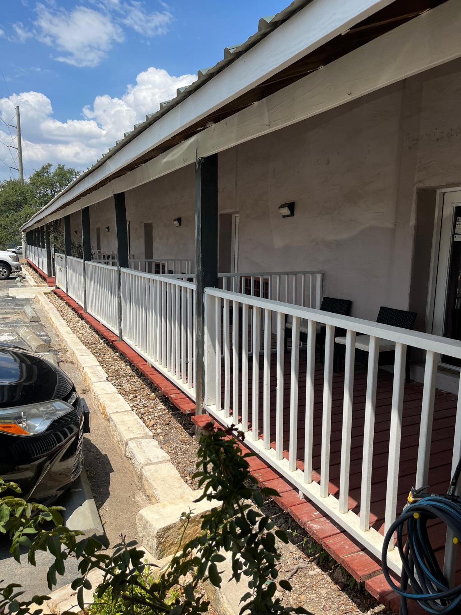 דריפינג ספרינגס Outpost Motel מראה חיצוני תמונה